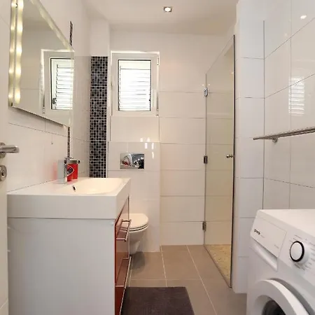 Vida * Τρογκίρ