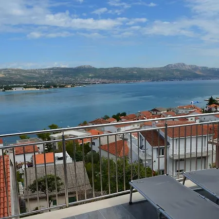 Vida Mit Pool Trogir
