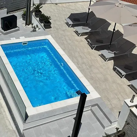 Vida Mit Pool *