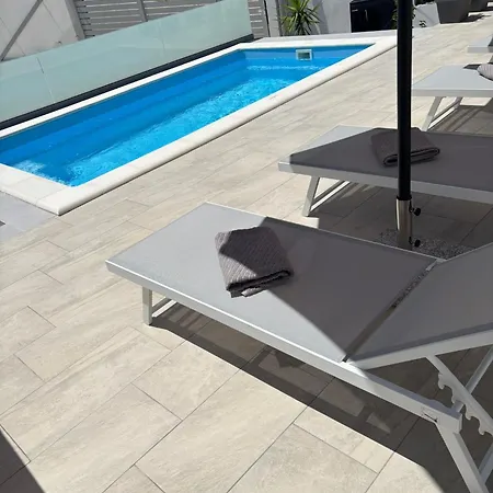 Appartement Vida Mit Pool
