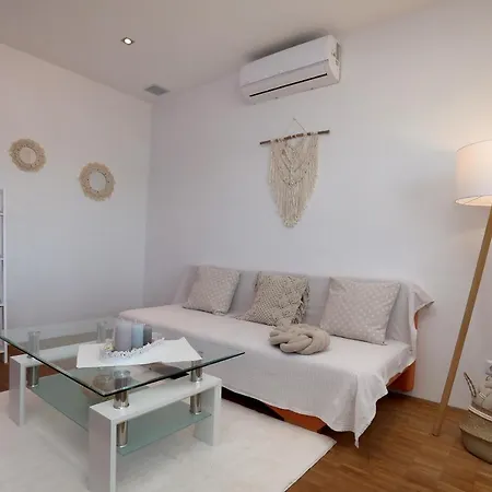 Vida Apartment