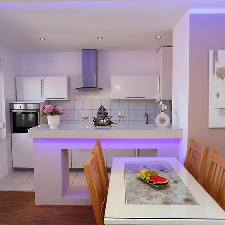 Apartment Vida *